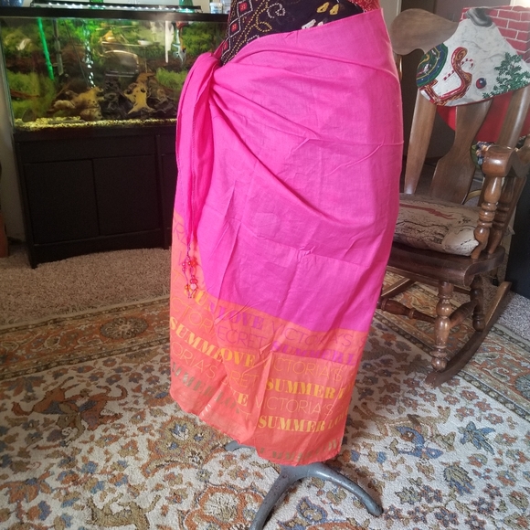 NWT Victoria's Secret Beach Sarong Cover-up - Picture 4 of 16
